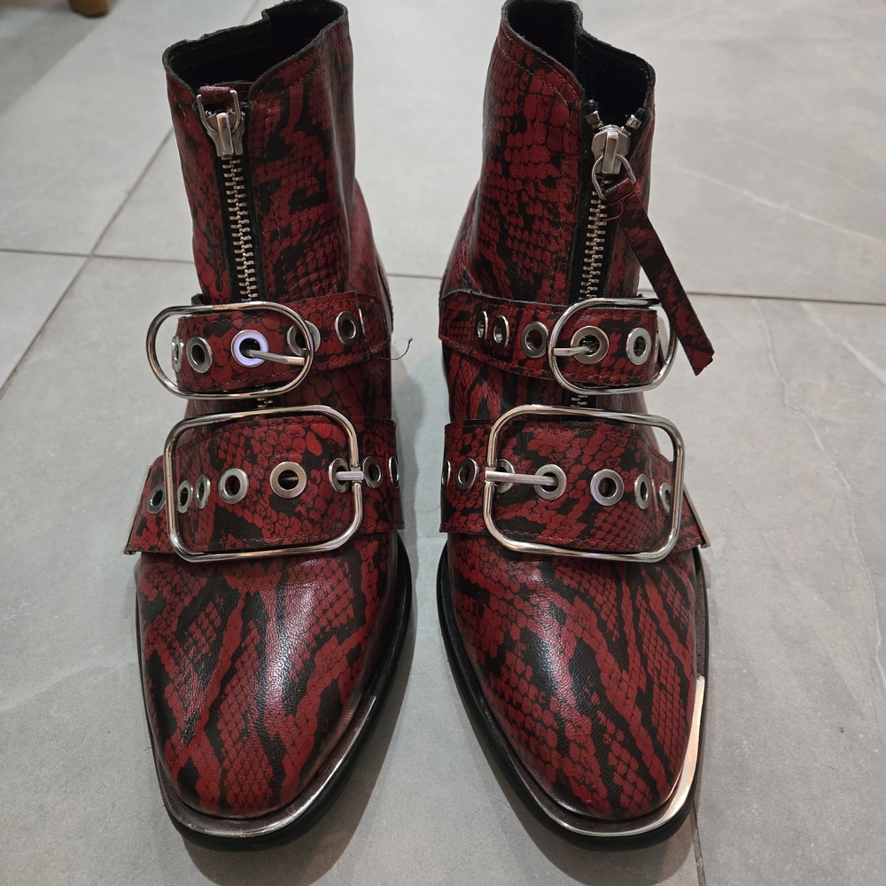 Topshop Red Snake Print Ankle Boots - Picture 3 of 4